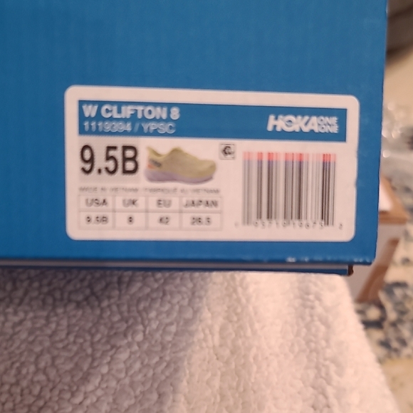 Hoka Yellow Running Shoes - Picture 4 of 5